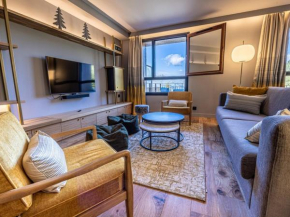 Appartement Neuf, Luxe & SPA, 3 Chambres, Parking & Wifi Inclus - FR-1-352-90